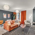 Sleek City Living With Bicocca Stays