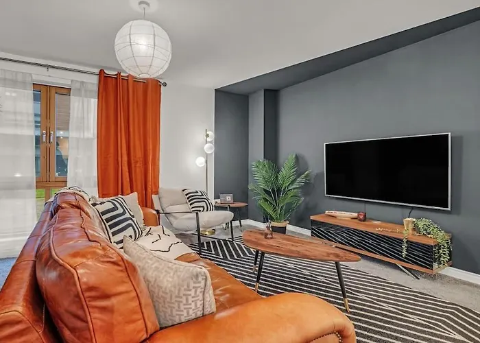 Sleek City Living With Bicocca Stays