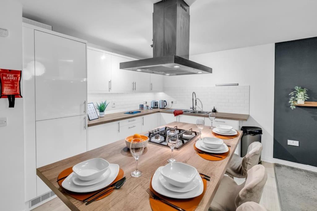 Sleek Living With Bicocca Apartment Aberdeen